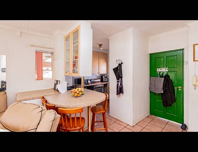 3 BEDROOM TOWNHOUSE FOR SALE IN ALBERTON NORTH